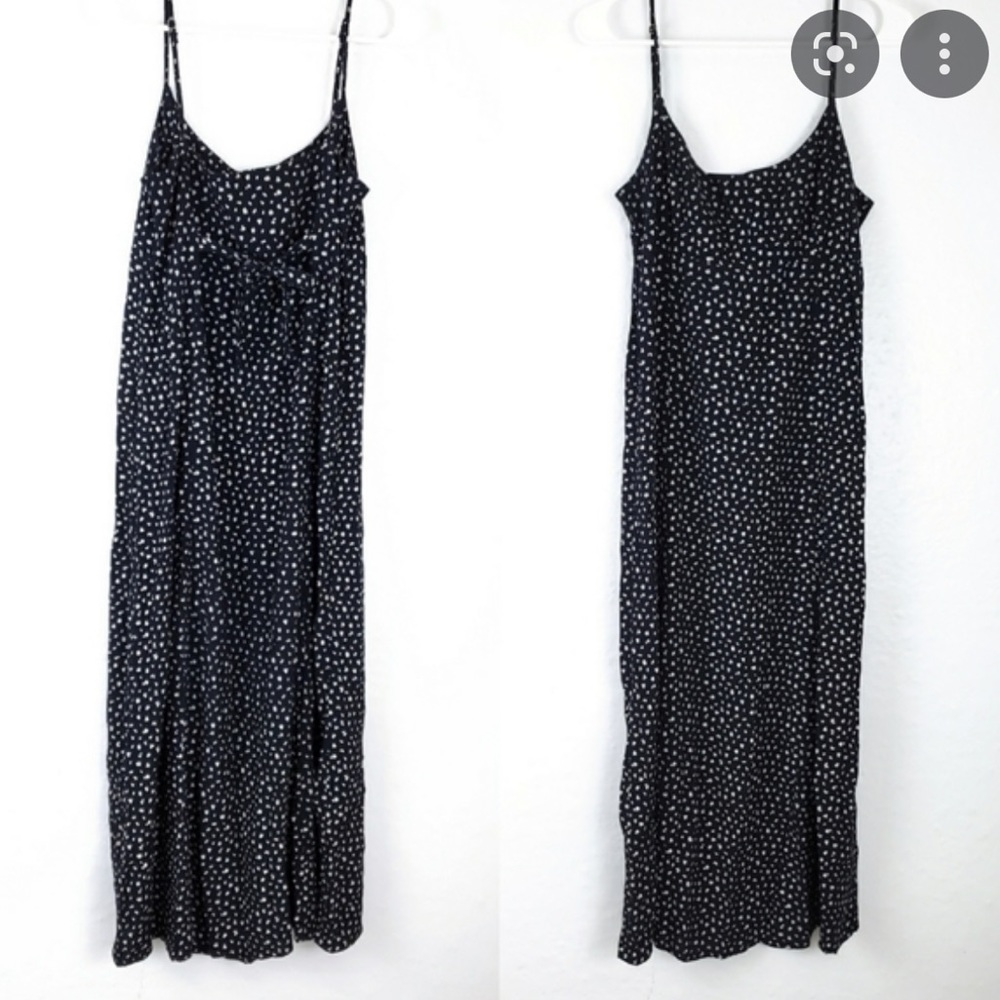 Brandy Melville Paulina Blue Floral Midi Dress
